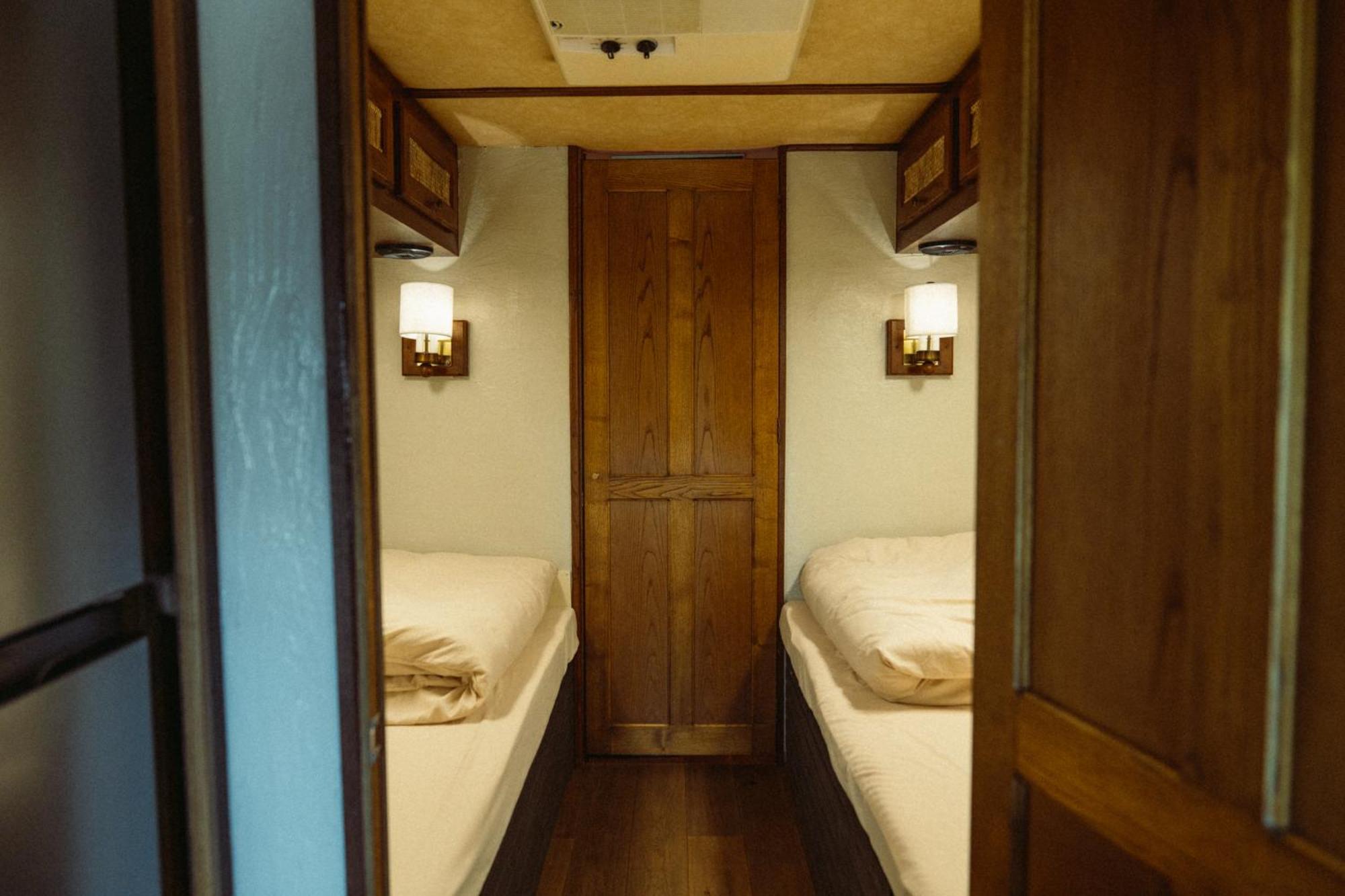 Marinx Classic Harborview Pension Yaese Bagian luar foto